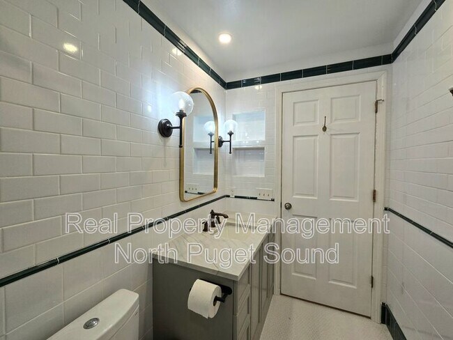 Building Photo - 18213 157th Ave NE