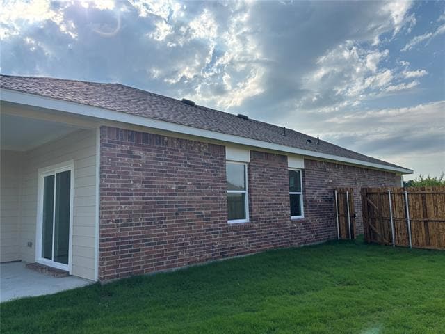 Building Photo - 805 Lexington Ln
