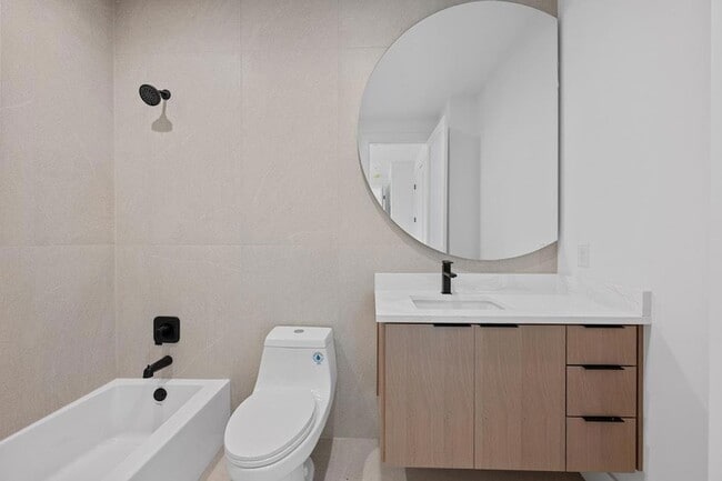 Building Photo - 1409 Valleyridge Dr