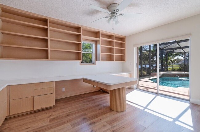 Building Photo - 474 Stonemont Dr