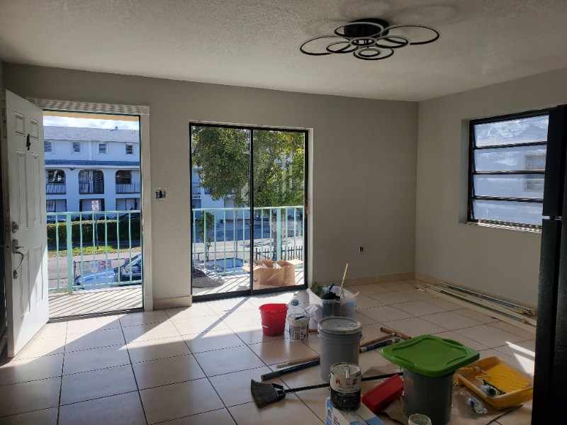 Building Photo - 1551 W 43rd Pl