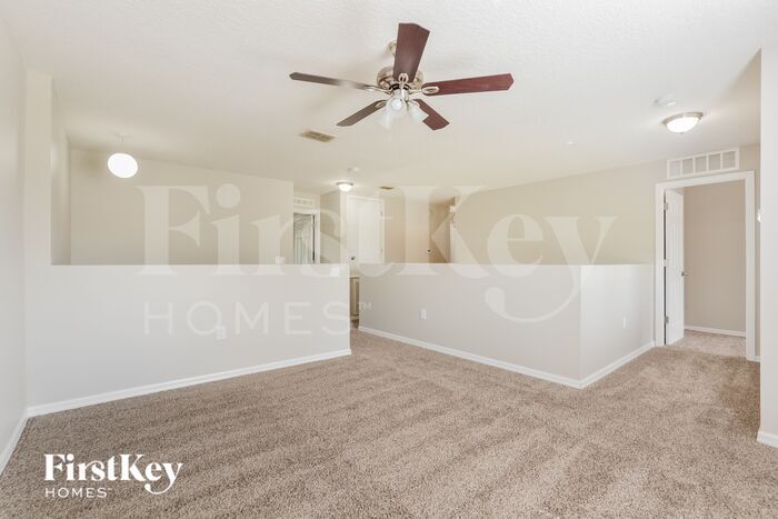 Building Photo - 31845 Sunpark Cir