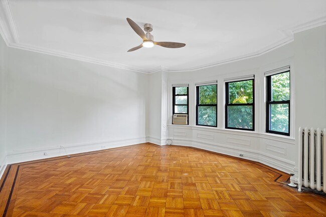 Building Photo - 16 Rutland Rd