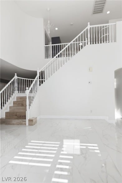 Building Photo - 9983 Canyon Peak Dr
