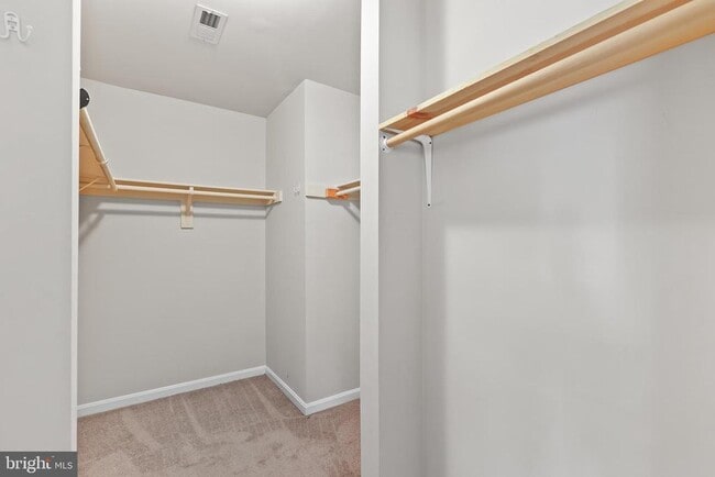 Building Photo - 16 Varone Dr