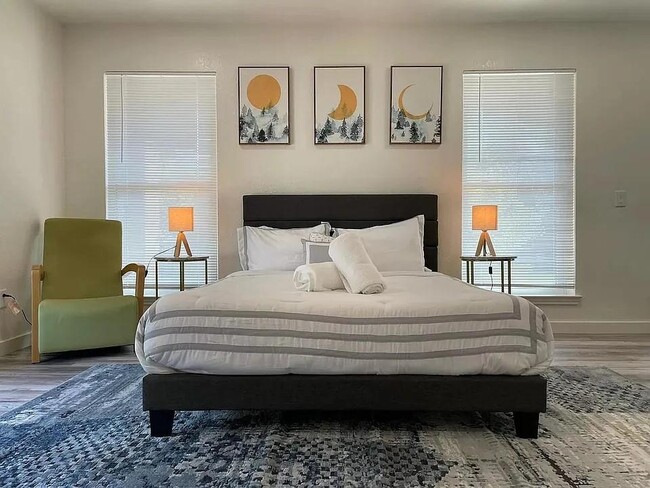 Building Photo - 2502 Tracy Cove