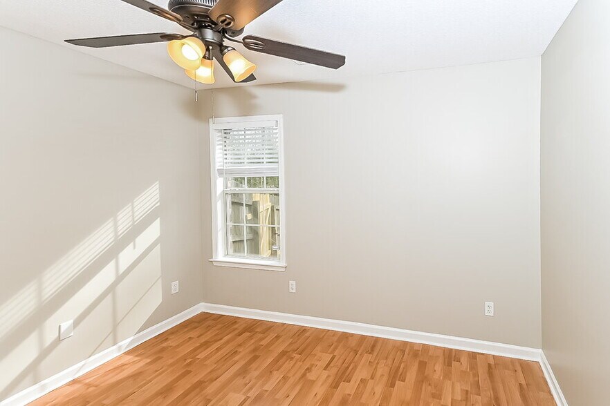 Building Photo - 1236 Biloxi St