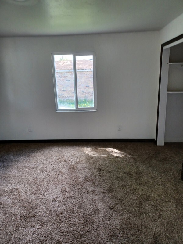 Building Photo - 1124 Navajo St