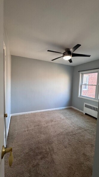 Building Photo - 330 S Broadway