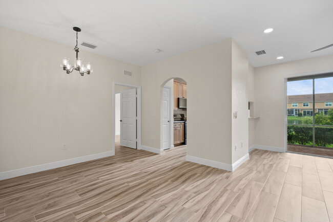 Building Photo - 7543 SW Herrington Ln