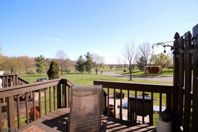 Building Photo - 829 Poplar Ct