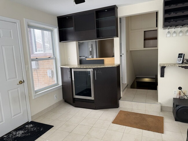 Building Photo - 33042 Slocum Dr