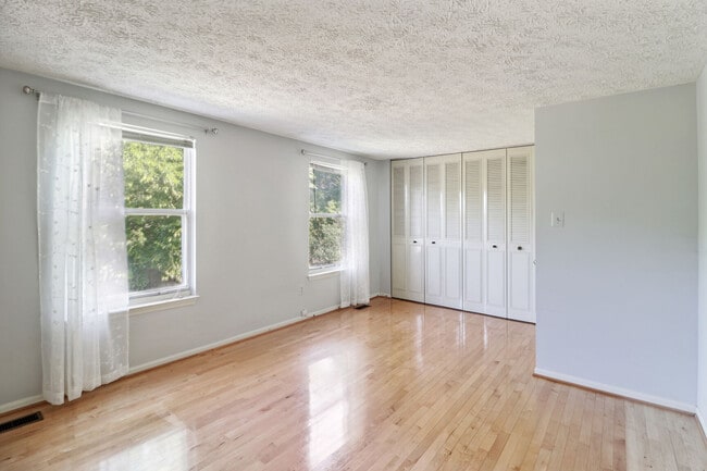 Building Photo - 514 White Surf Terrace