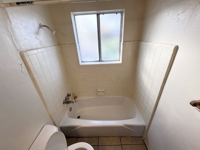 Building Photo - 1540 S 400 E