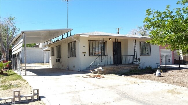 Building Photo - 233 N 19th St