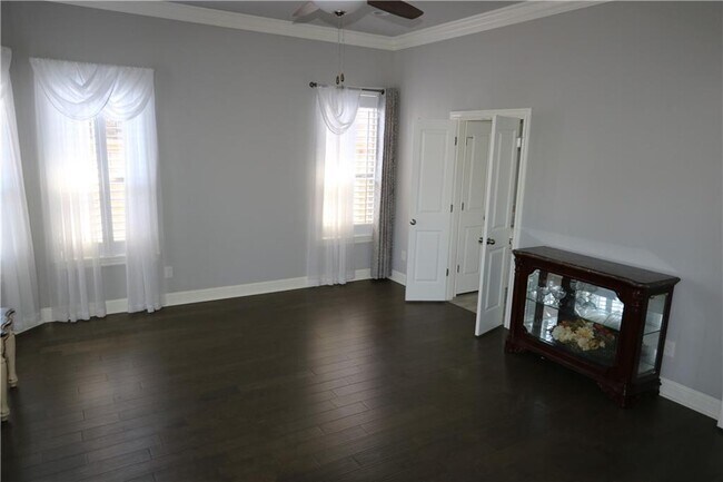 Building Photo - 4601 SW Lilly St