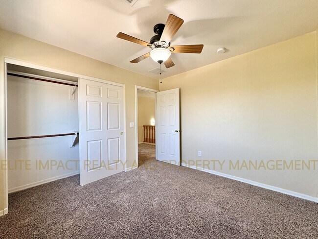 Building Photo - 14160 South Avenida Zumba