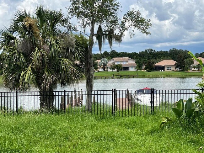 Building Photo - 3535 Somerset Cir