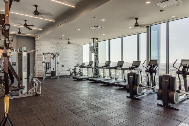 Building Photo - 1616 West End Ave