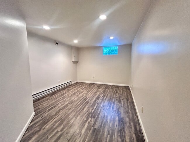 Building Photo - 3715 Beechwood Blvd