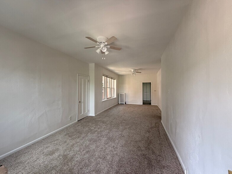 Building Photo - 3850 De Tonty St