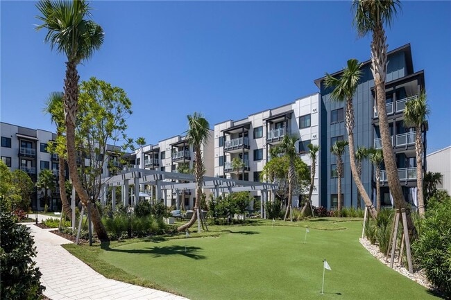 Building Photo - 5127 W Tyson Ave