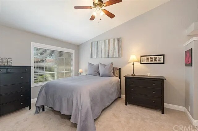 Building Photo - 11 Roble