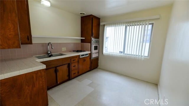 Building Photo - 142 Avenida Miramar