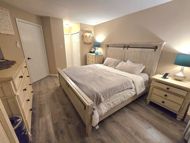 Building Photo - 9 Balsam Ct