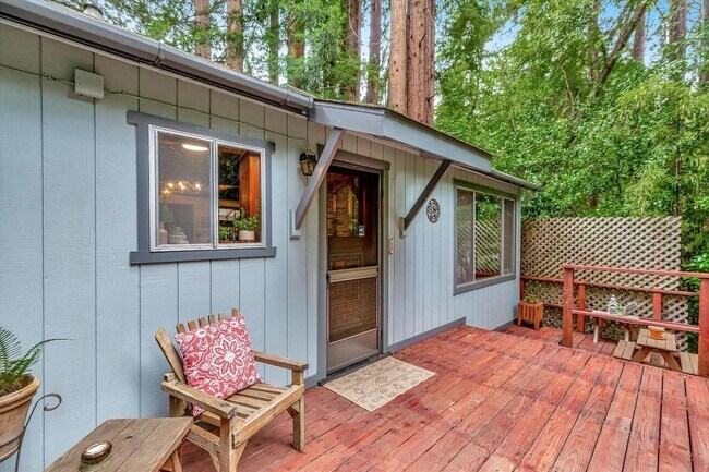 Building Photo - Picturesque, Pet Friendly, with Garage and...