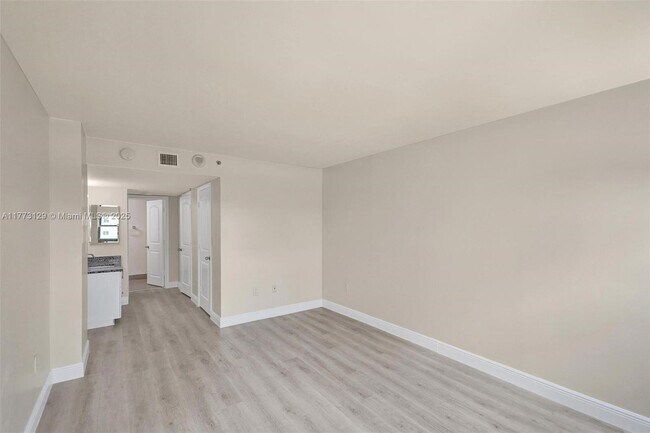 Building Photo - 1201 S Ocean Dr