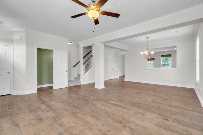 Building Photo - Luxury 3BR/2.5BA Townhome in Riverside Area with Modern Upgrades $1,850/mo rent