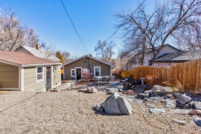 Building Photo - Stunning Remodeled Downtown Craftsman 3BD ...
