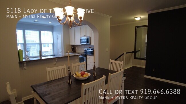 Building Photo - 5118 Lady of the Lake Dr