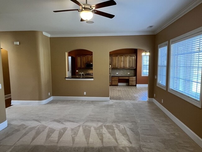 Building Photo - Stunning 6 Bedroom home in South Charlotte...