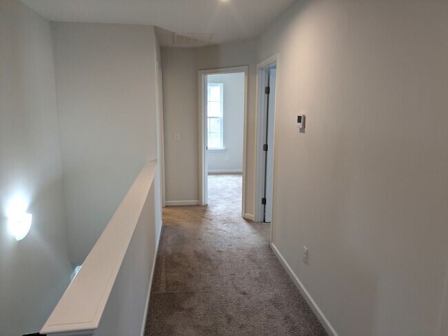 Building Photo - 2040 Perrin Ct