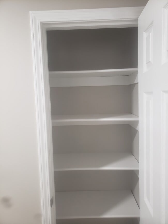 Building Photo - 864 S 24th St