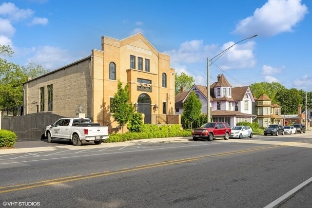 Building Photo - 430 Cunat Blvd