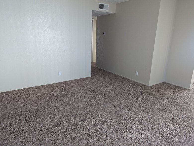 Building Photo - 939 Jamieson Ct