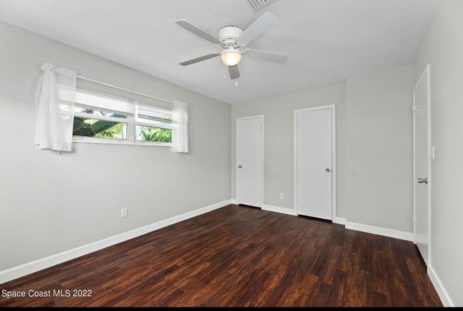 Building Photo - 200 Price Ct