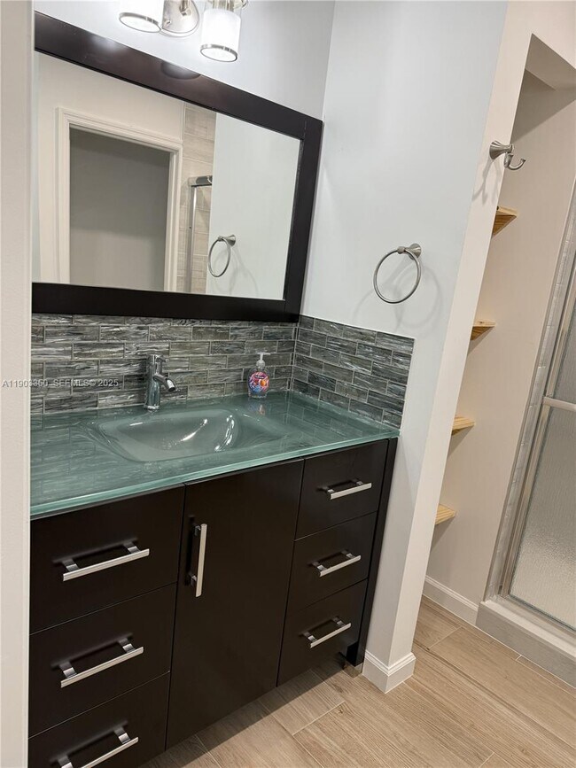 Building Photo - 4921 SW 164th Terrace