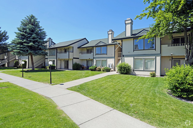 Building Photo - Cedar Chateau Estates