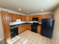 Building Photo - 116 Hanover Pike