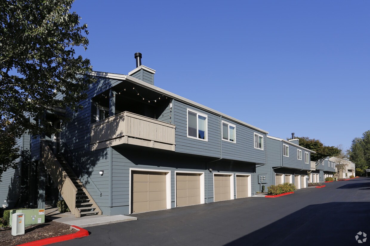Golf Creek Apartments Portland