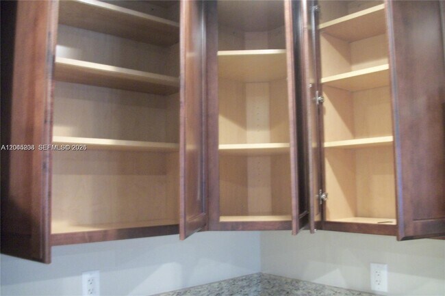 Building Photo - 13900 Lake Placid Ct