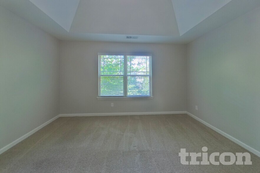 Building Photo - 377 Lossie Ln