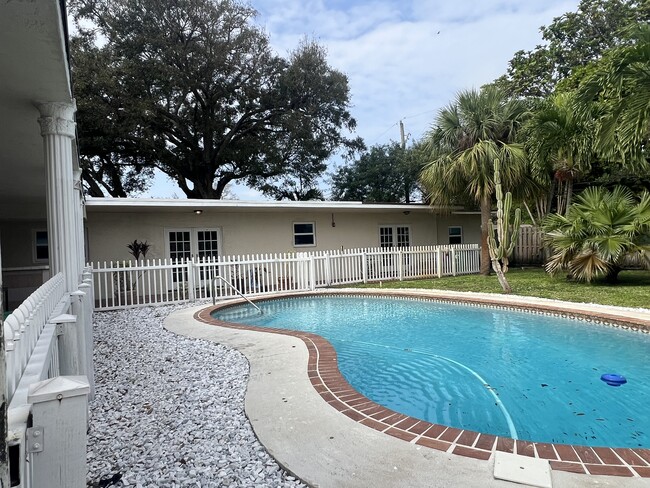 Private courtyard swimming pool - 2221 SW 47th St