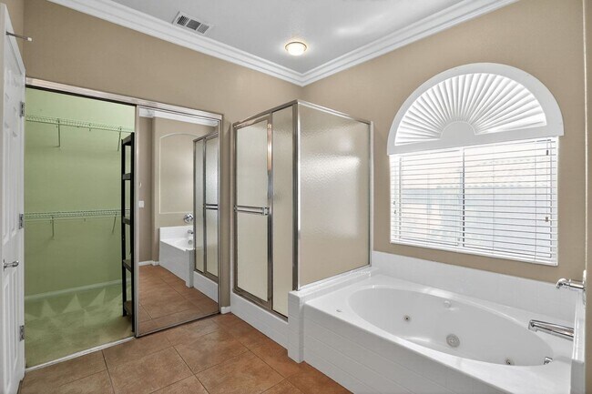 Building Photo - 7634 Riva Ridge St