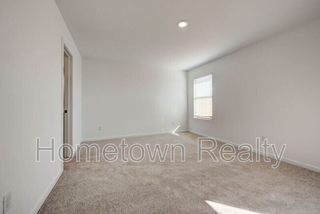 Building Photo - 9724 NW 124th St