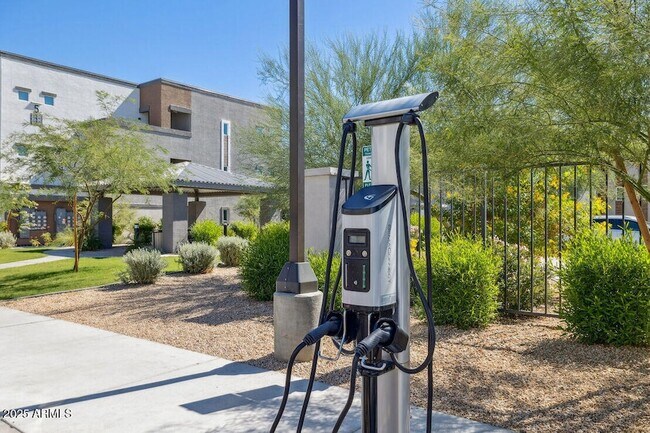 Building Photo - 28201 N Black Cyn Hwy